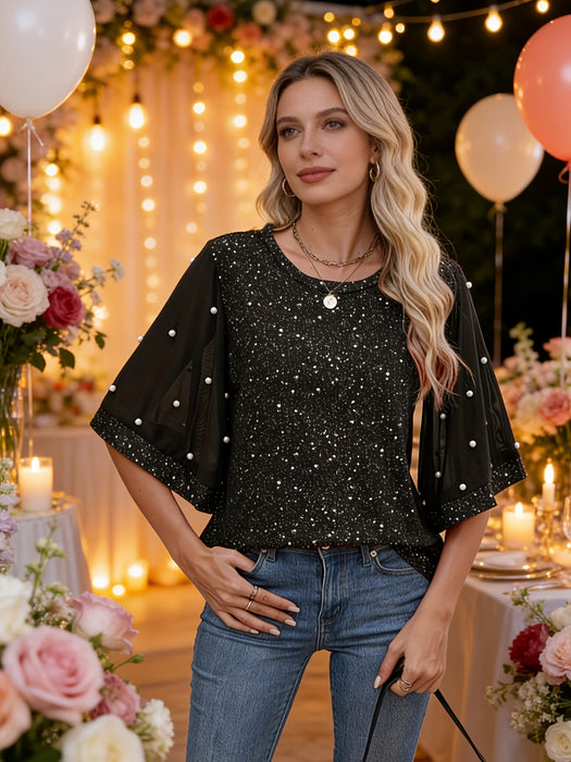 Camiseta de mujer moderna y elegante con láminas brillantes y mangas de perlas