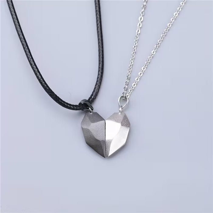 1 Par de Collares de Pareja Magnéticos en Forma de Corazón