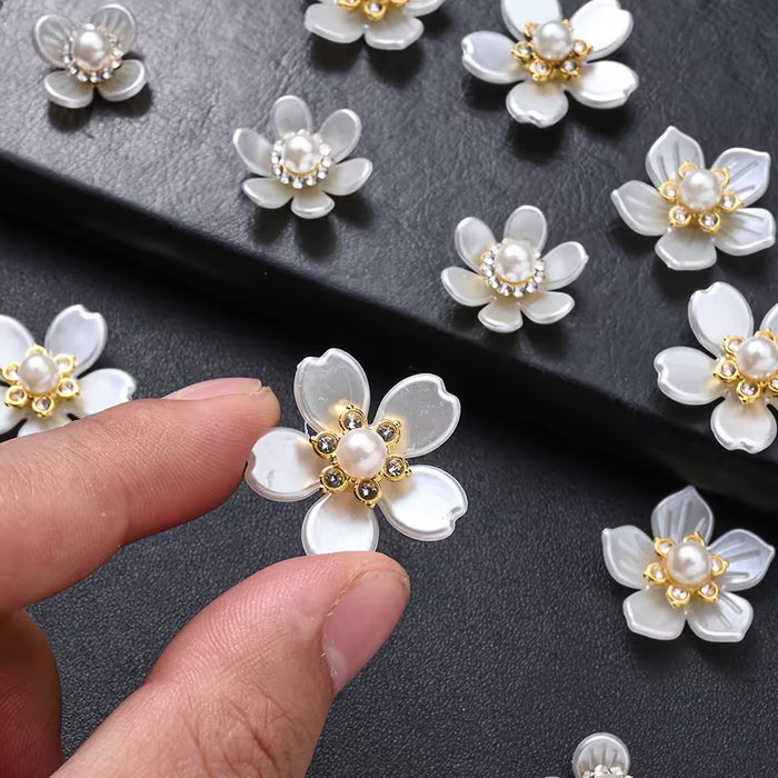 30 piezas/juego de cuentas de flores de perlas beige clásicas