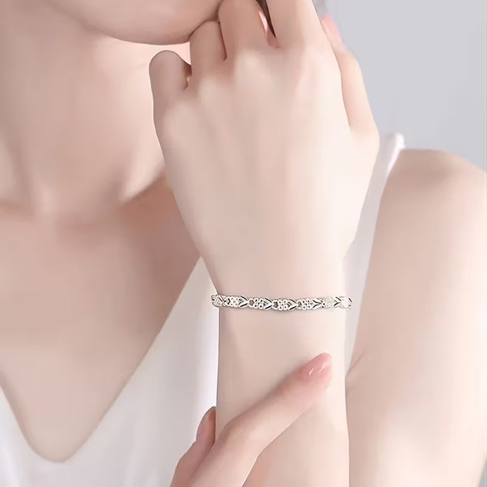 Elegante lujoso brazalete de acero inoxidable de 4 hojas de trébol para mujeres