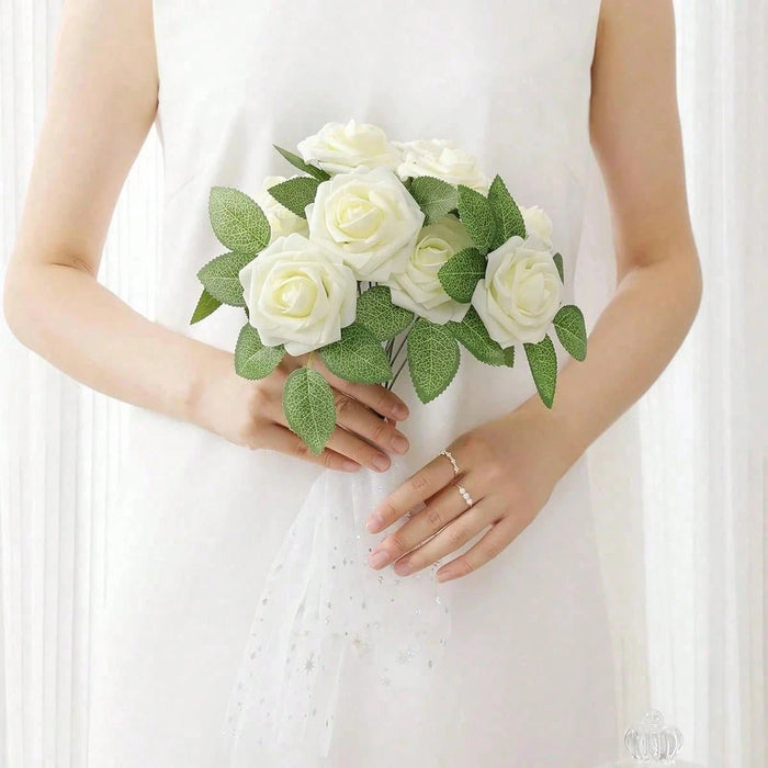 5pcs Flores de rosa artificiales blancas con tallos y 6 hojas, rosas falsas realistas - Quierox - Tienda Online