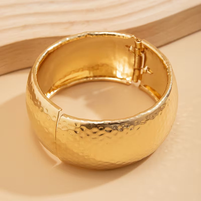 2pcs Pulsera de Metal con Apertura Ancha, Textura Martillada de Aro Redondo