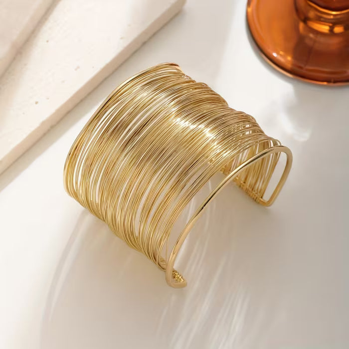 Pulsera abierta de metal multicapa con un lujoso estilo europeo y americano