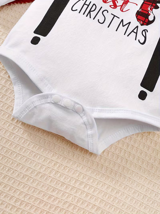 Conjunto de camiseta manga larga, gorro y pantalón con estampado festivo para niños
