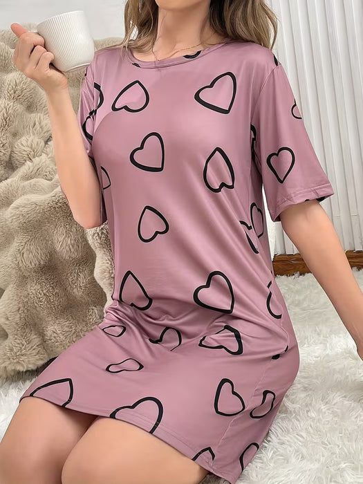 Camisón elegante de manga corta con estampado de patrón en forma de corazón