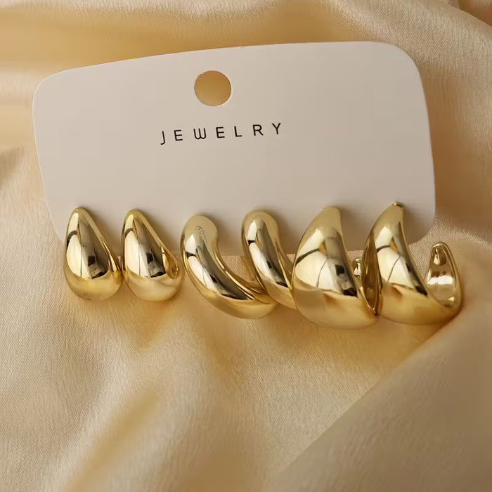 Juego de 3 pares, aretes de aro con tachuelas CCB de tono dorado