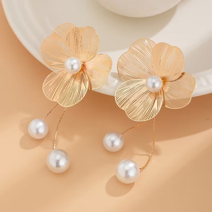 1 par de pendientes de borla de perlas en capas con forma de pétalo, modernos y elegantes