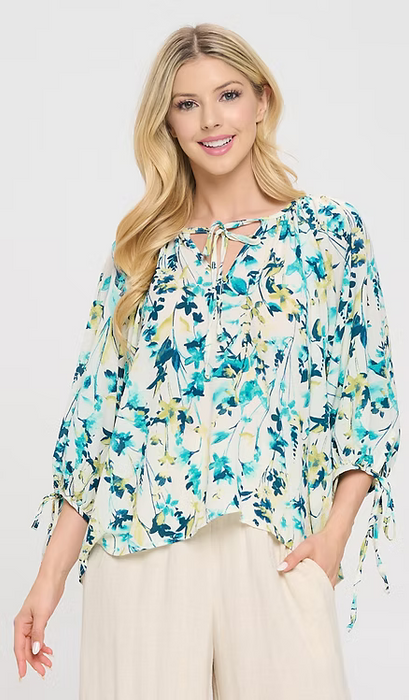 RENEEC. Top con cuello en V y estampado floral con lazo en las mangas
