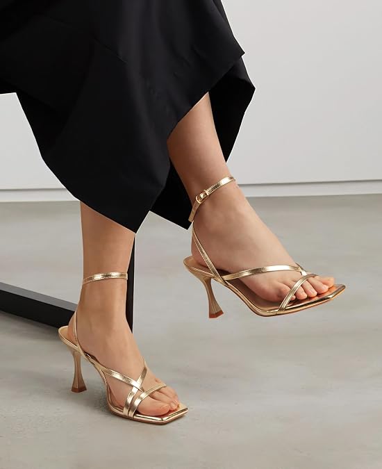 LOOPCHARM Sandalias de tacón con tiras para mujer con punta cuadrada, correa de tobillo