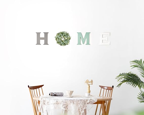 Letrero de pared Mkono Farmhouse con eucalipto artificial