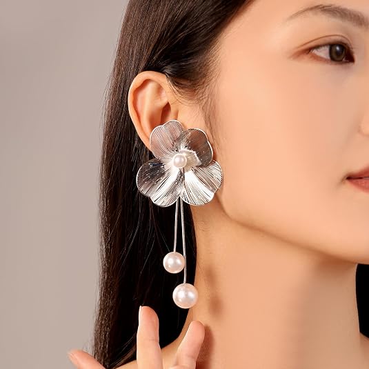 1 par de pendientes de borla de perlas en capas con forma de pétalo, modernos y elegantes