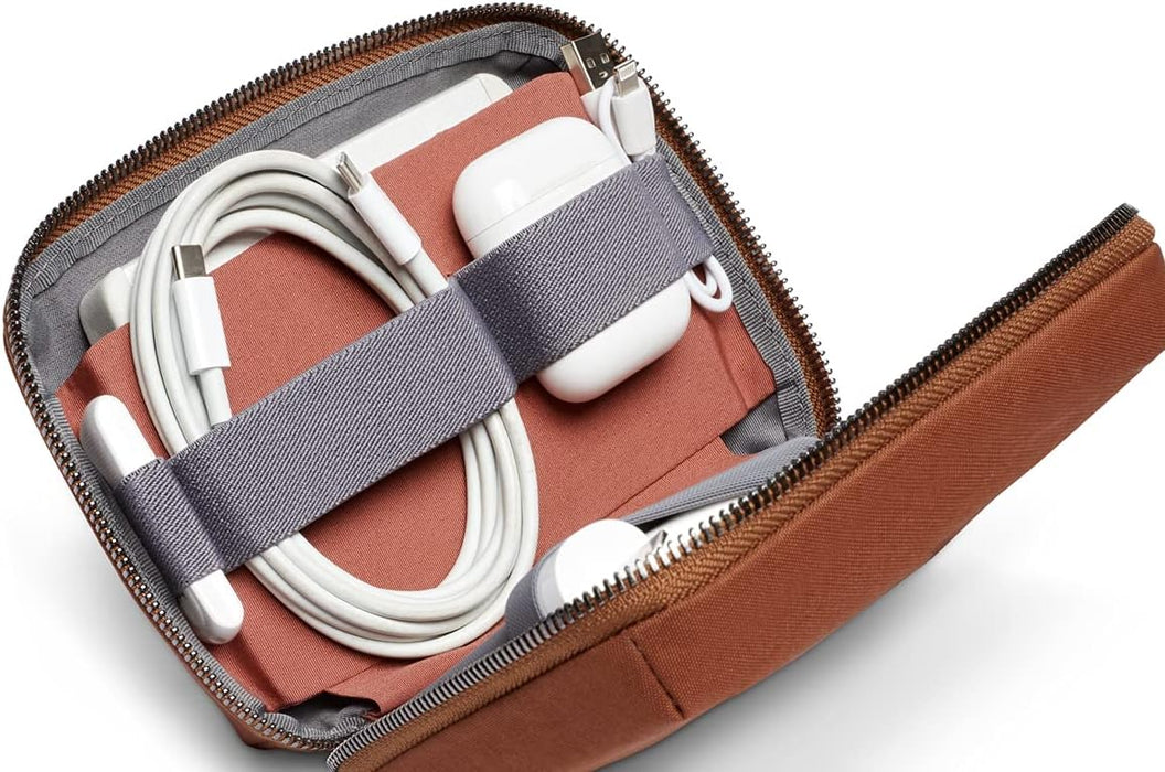 Bellroy Tech Kit Compact (organizador de accesorios de tecnología, bolsa con cremallera) - Bronce