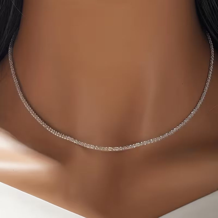 Collar plateado elegante, lindo y dulce con estrellas brillantes
