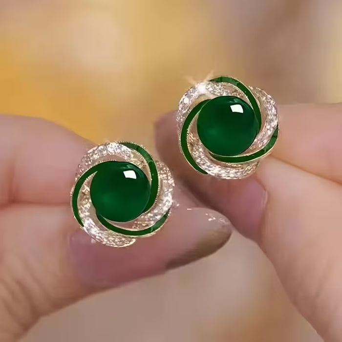 Pendientes de moda para el verano adecuados para que las jóvenes los usen a diario
