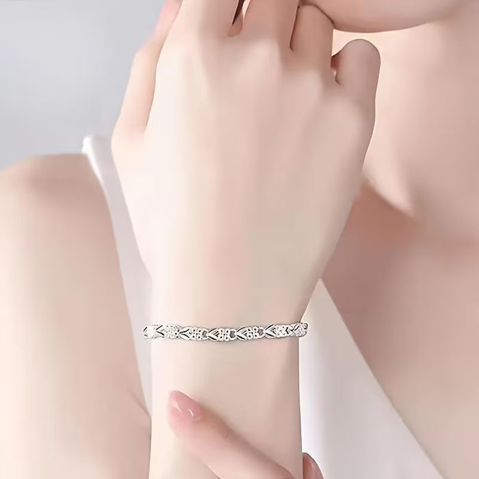 Pulsera de trébol de cuatro hojas chapada, un amuleto de la suerte Elegante y encantadora