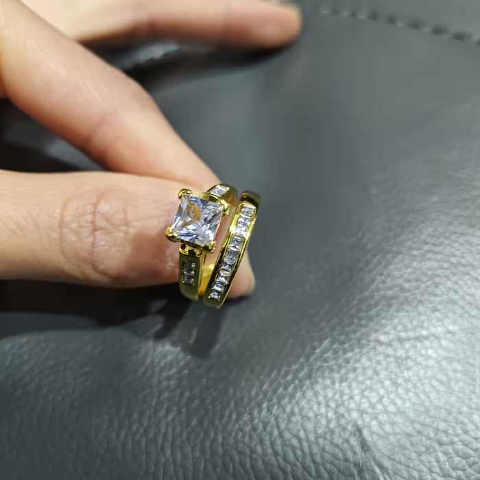 Juego de 2 Anillos de Compromiso Unisex con Zirconia Cúbica Sintética