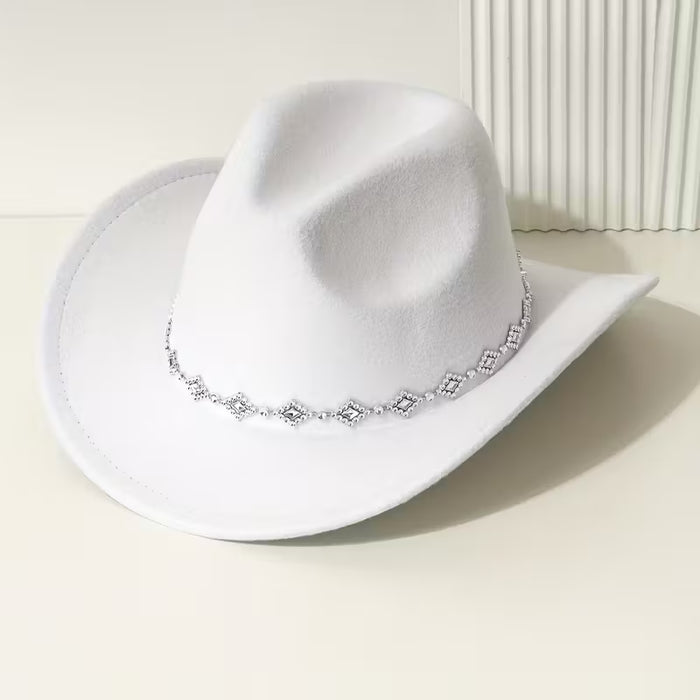 Un sombrero de vaquera unisex, único y elegante, con una cadena brillante para sombrero