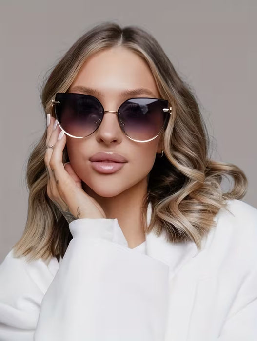 SHEIN Gafas de Moda Grises Degradadas para Mujer con Monturas Redondas y Detalles Metálicos