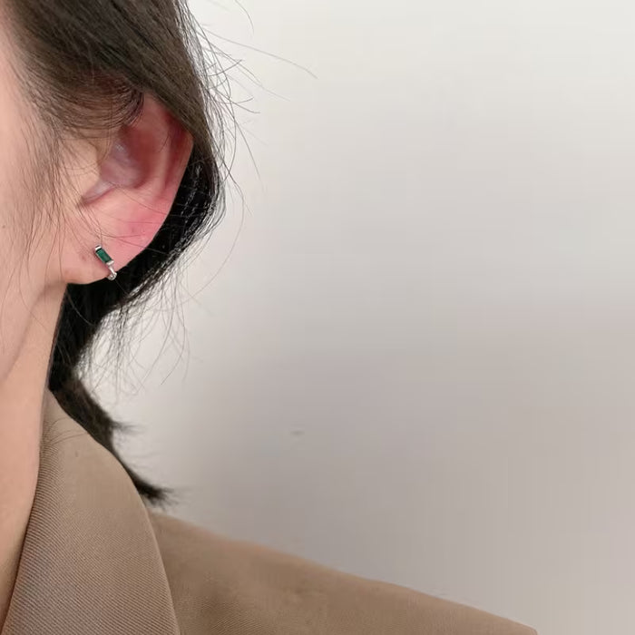 Exquisitos Aretes de Zirconia Cúbica Sintética VerdeExquisitos Aretes de Zirconia Cúbica Sintética Verde