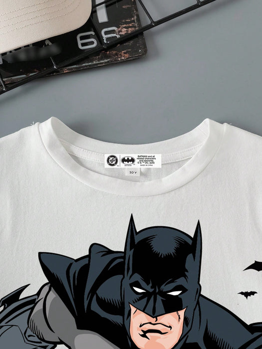 BATMAN X SHEIN Camiseta blanca cómoda e informal de manga corta con cuello redondo y estampado