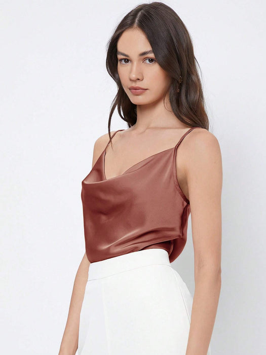 SHEIN BizChic Camiseta de tirantes de satén de color liso para mujer