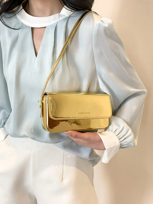 SHEIN Bolso cuadrado mini patentado en color limpio, elegante, moderno