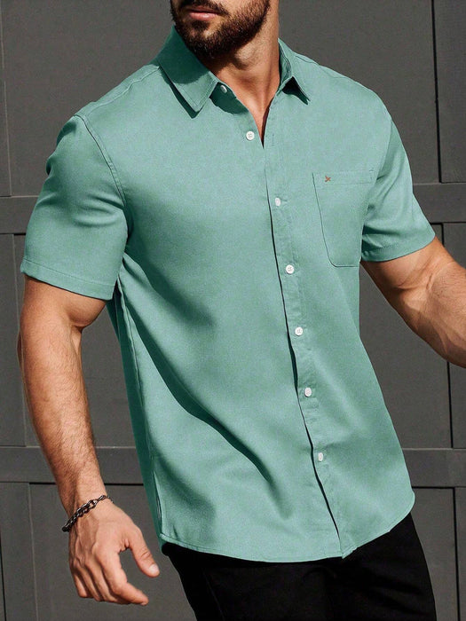 SHEIN Camisa de manga corta casual de color liso con bolsillo para hombres