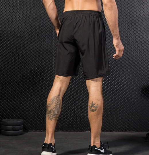 Pantalones cortos atléticos con bolsillos laterales y cinturilla elástica