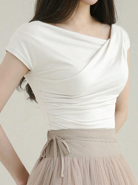 SHEIN DAZY Camiseta de manga corta con cuello asimétrico plisado, ajuste ceñido, estilo preppy