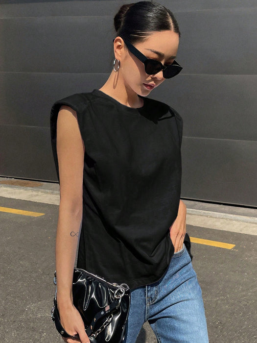 SHEIN Camiseta DAZY con hombreras sólidas Y2k