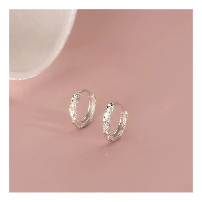 Par de aros de oreja esmerilado para mujer