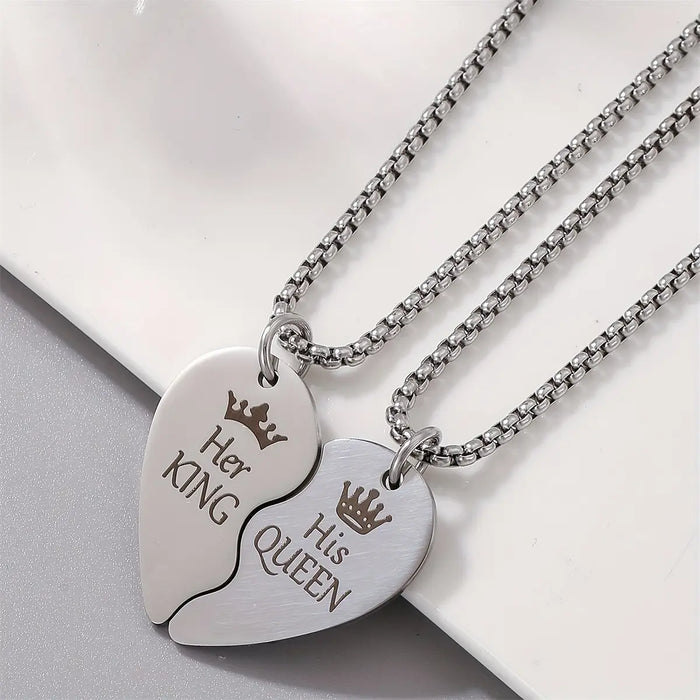 2 Collar con colgante de corazón para parejas King & Queen