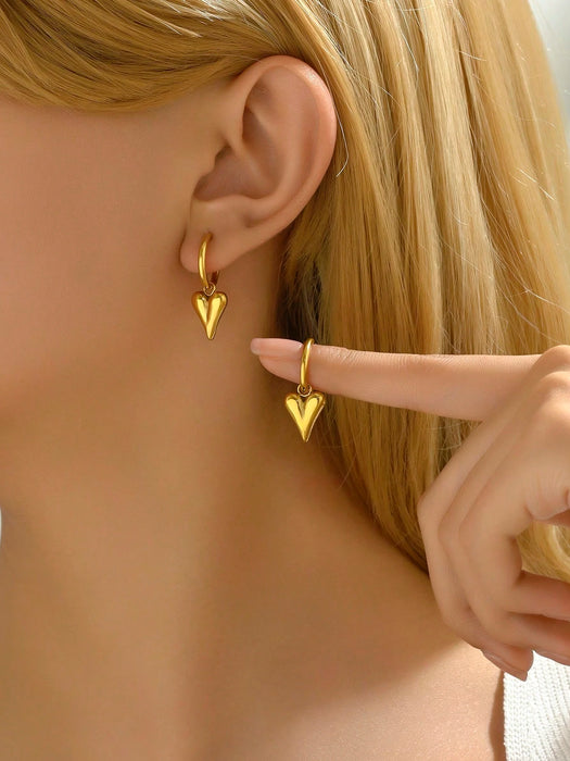 SHEIN Pendientes de aro de acero inoxidable brillante con colgante en forma de corazón