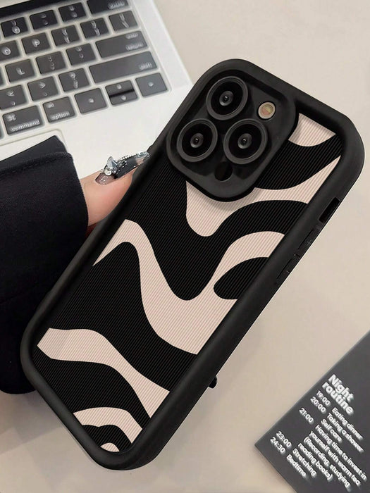SHEIN Funda de teléfono minimalista premium con estampado de leopardo negro para iPhone 13