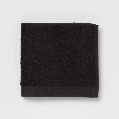 Juego de 8 toallitas antimicrobianas negras - Room Essentials, peso medio, lavable a máquina