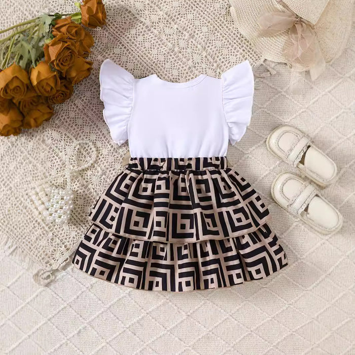 Un vestido precioso con lazo en las mangas