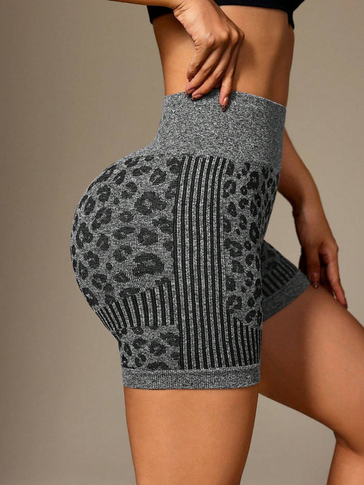 SHEIN Pantalón corto deportivo sin costuras de talle alto con estampado de leopardo