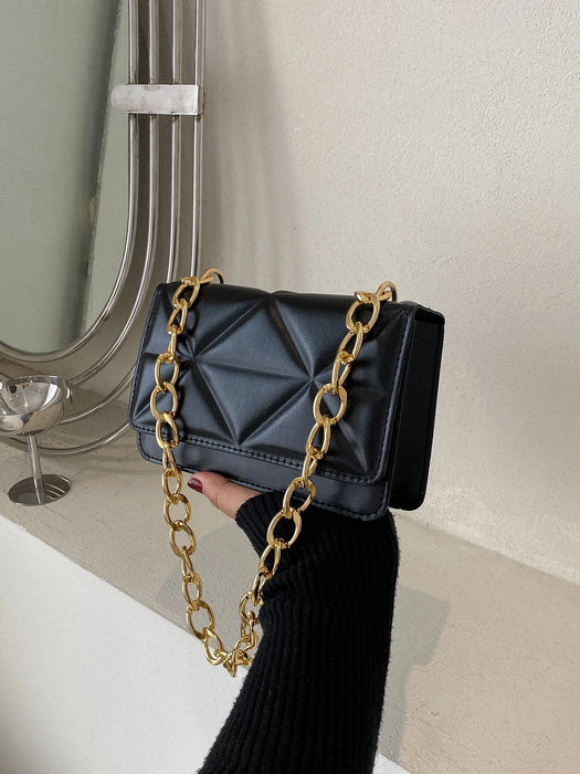 Shein Bolso cuadrado ligero, informal, con solapa y detalle en relieve