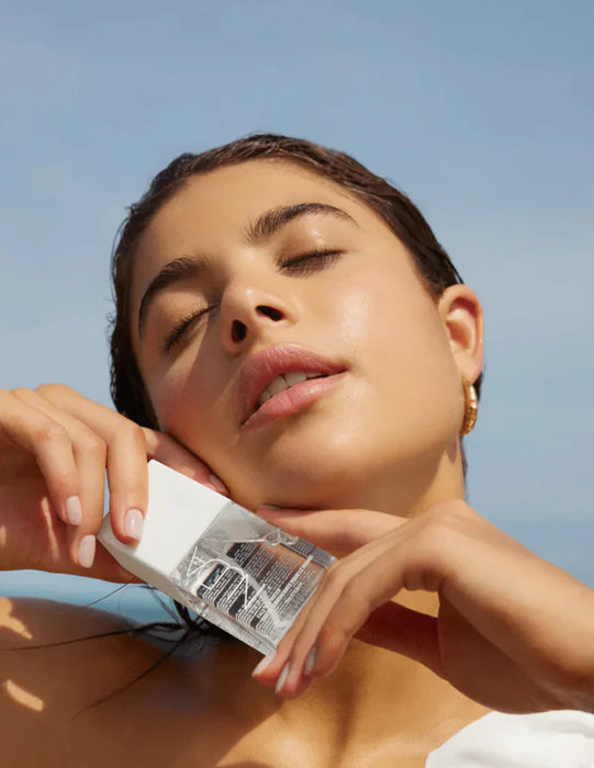 NUDA Agua bronceadora facial