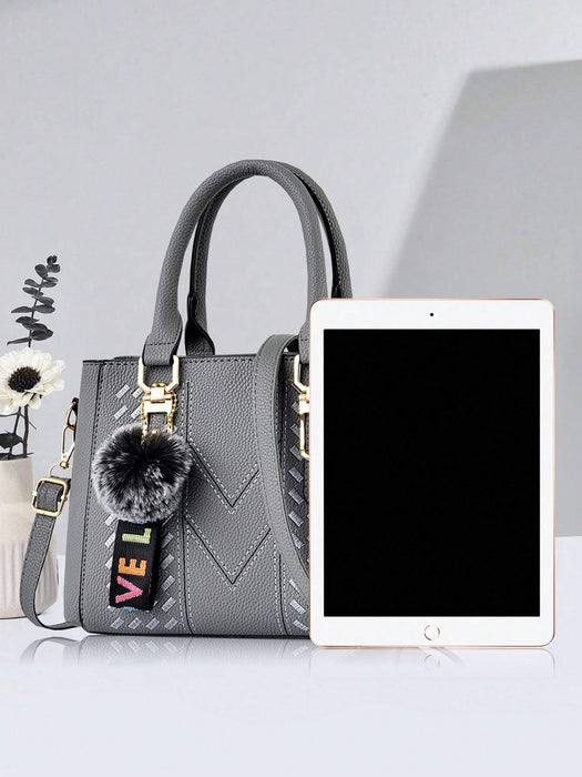 SHEIN Bolsa casual de hombro con colgante de pompón, para mujeres