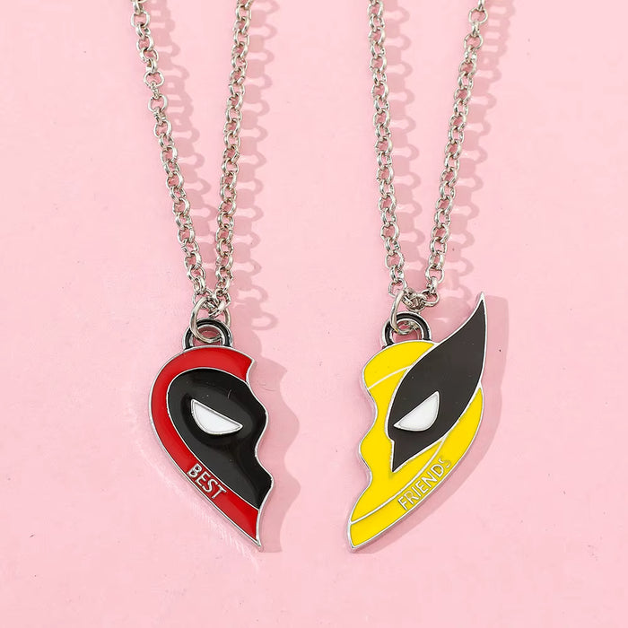 Collar con colgante de Deadpool y Wolverine en forma de corazón con costuras