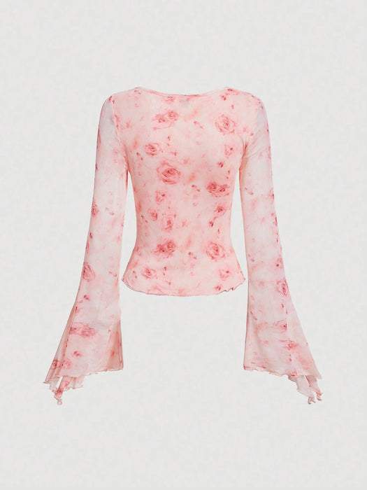 Camiseta transparente de manga acampanada con estampado floral y lazo frontal para mujer