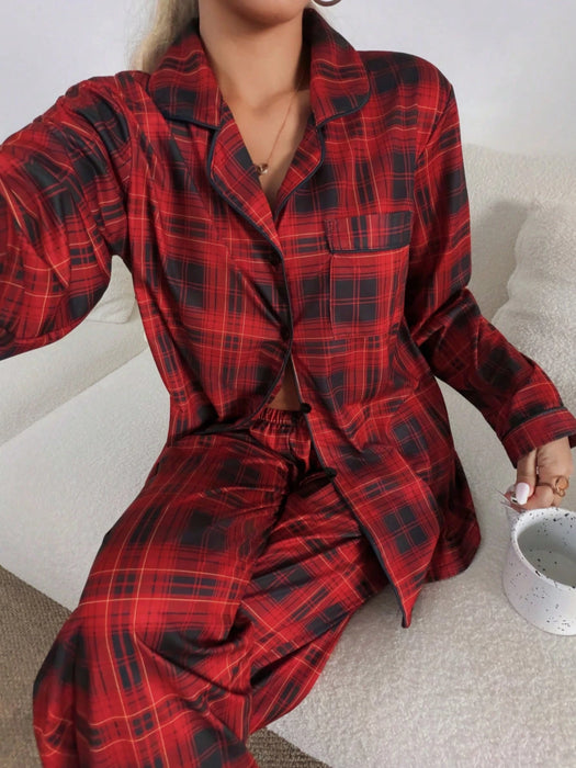SHEIN Conjunto de pijama con top de manga larga y pantalón estampado a cuadros rojo