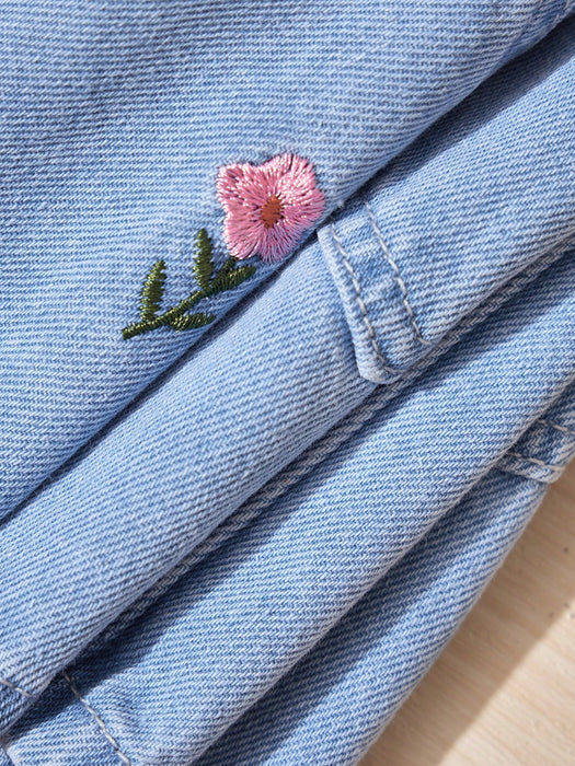 SHEIN Vestido de peto de mezclilla azul con bordado floral para niñas
