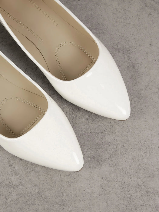 SHUZIA Zapato plano de puntera puntiaguda de patente blanca glamorosa