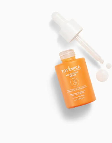 Sérum antioxidante TOTEMICA Beauty Ritual con vitamina C, regaliz y té verde.