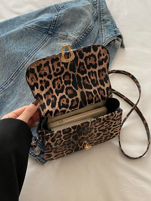 SHEIN Bolso de hombro cuadrado pequeño y sencillo, bolso de mano con solapa y cierre