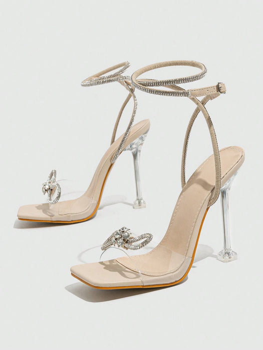 SHEIN Tacones altos plateadas para mujer con puntera abierta, tira con hebilla de diamantes