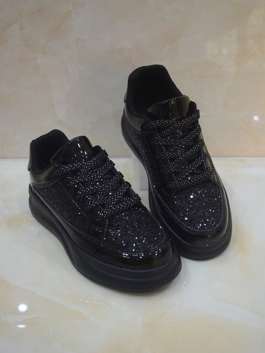 SHEIN Zapatillas deportivas de cordones negras con diamantes
