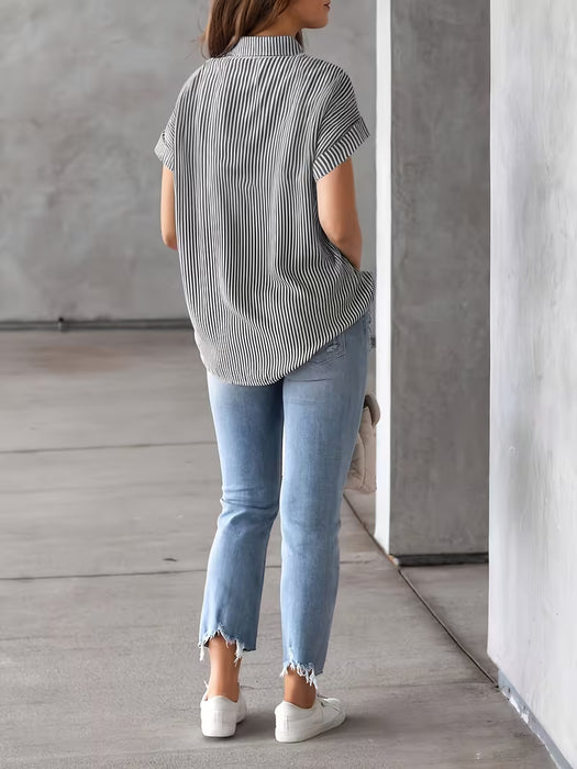 Camisa de Manga Corta a Rayas para Mujeres